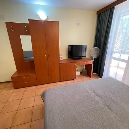 House Gendar, Къща за гости 3*
